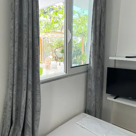 Sala Apartment'S Саранда Номер фото