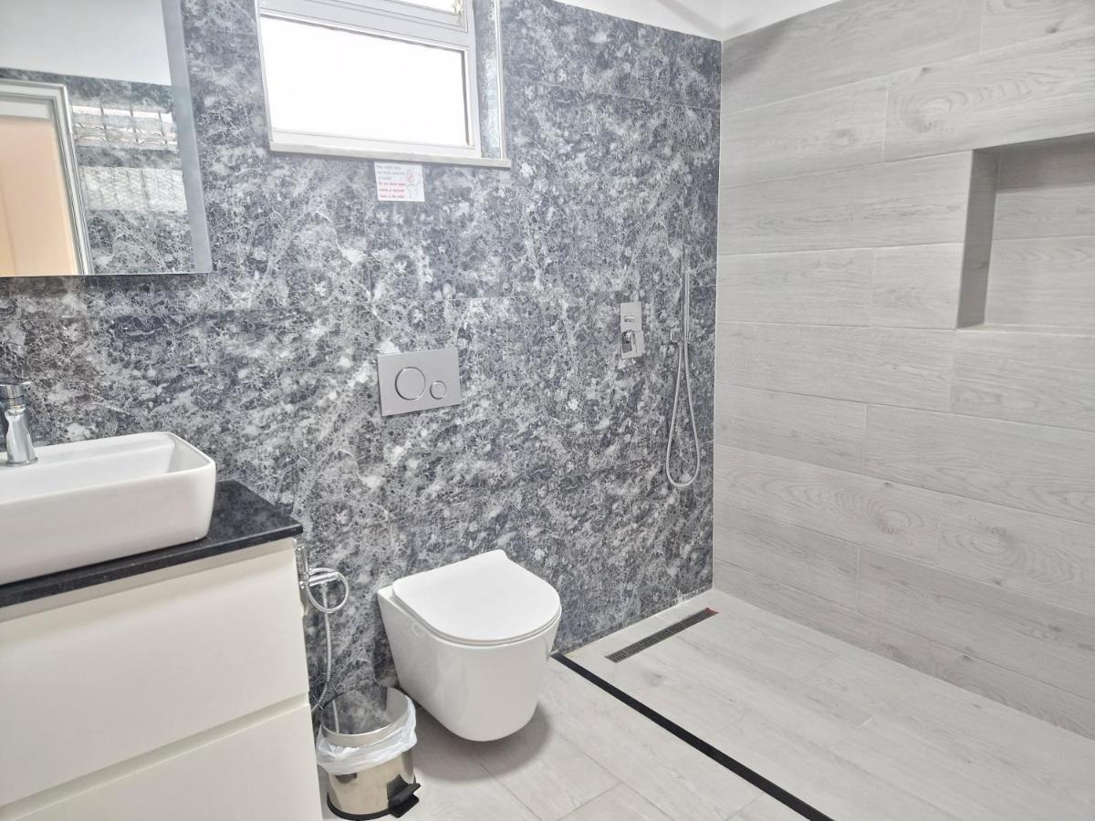Sala Apartment's *
