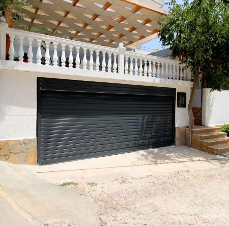 Sala Apartment's